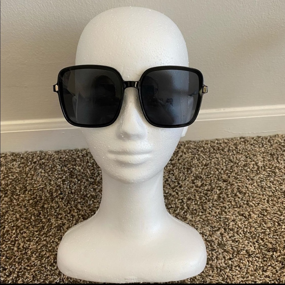 Sunglasses ‼️‼️